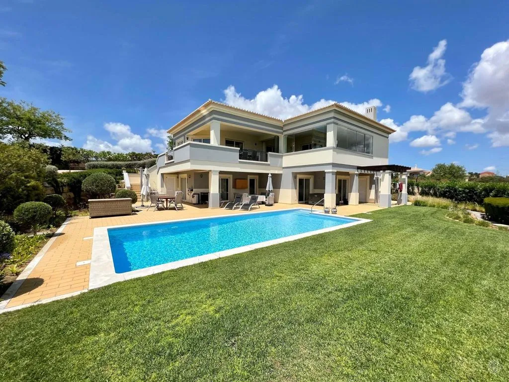 Villa 174m² in USA, Miami. Priced at 1490000€ rent photo-2