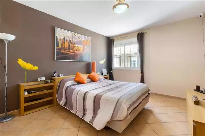 Flat 121m² in France, La Hard Fréné. Priced at 196500€ rent photo-12