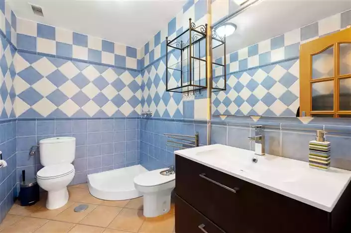 Flat 121m² in France, La Hard Fréné. Priced at 196500€ rent photo-15