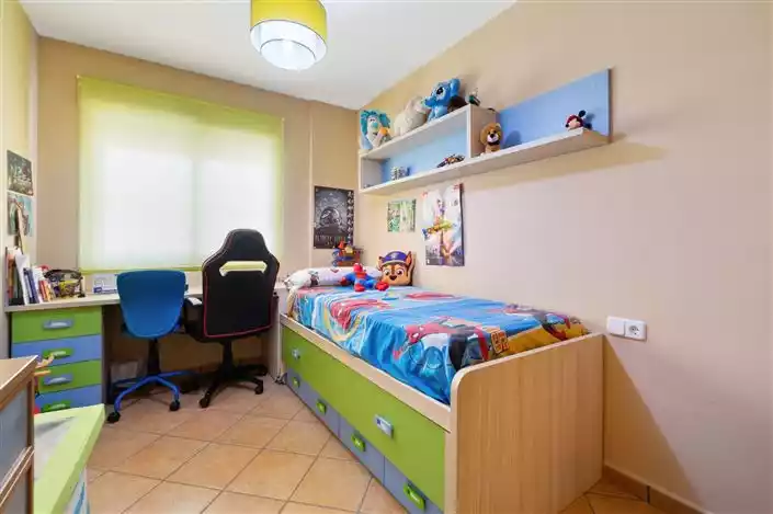 Flat 121m² in France, La Hard Fréné. Priced at 196500€ rent photo-16