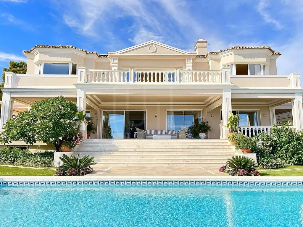 Villa 1181m² in Portugal, Oeirash. Priced at 9500000€ rent photo-1
