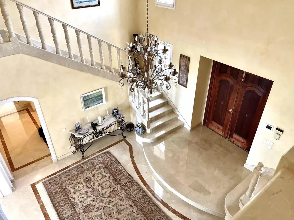 Villa 1181m² in Portugal, Oeirash. Priced at 9500000€ rent photo-6