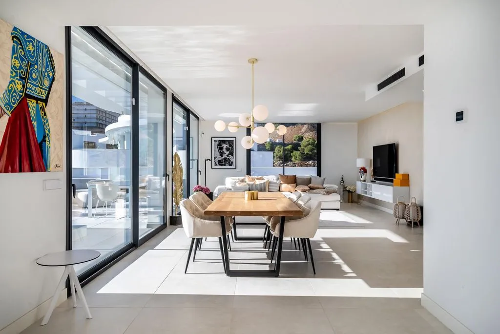 Penthouse 148m² in Italy, Mantua. Priced at 1349000€ rent photo-2