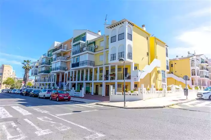 Flat 60m² in Spain, Orihuela Costa. Priced at 145000€ rent photo-1