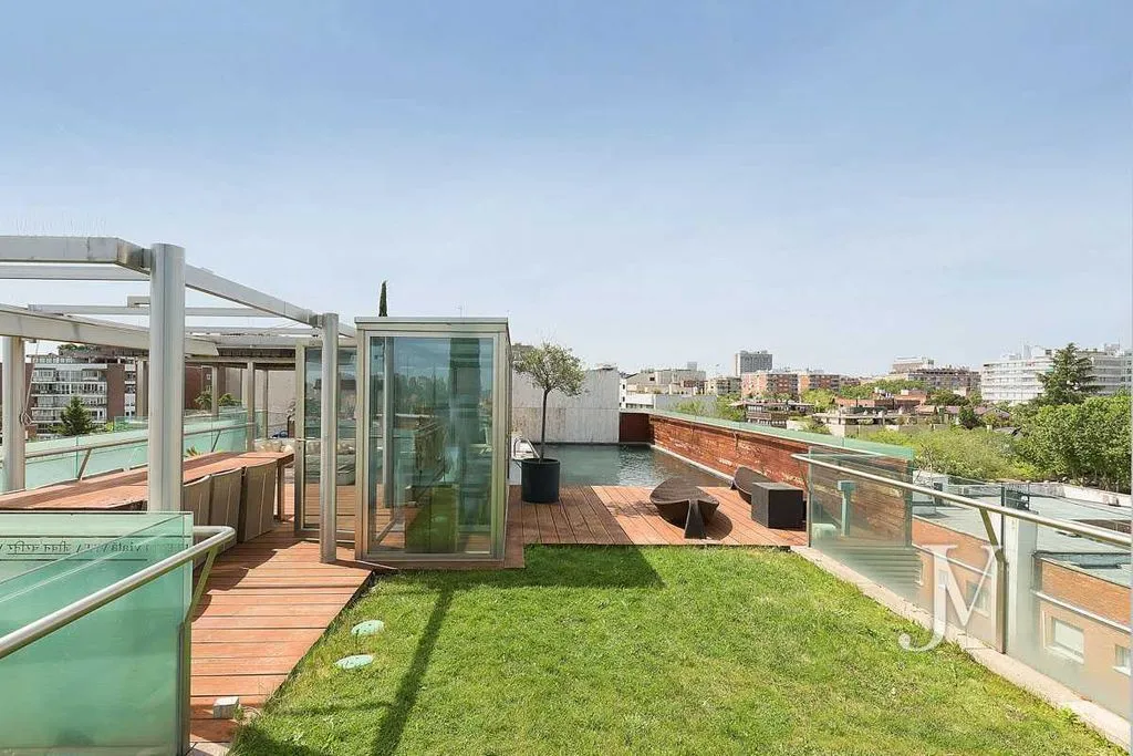 Penthouse 518m² in Spain, Madrid. Priced at 5800000€ rent photo-2