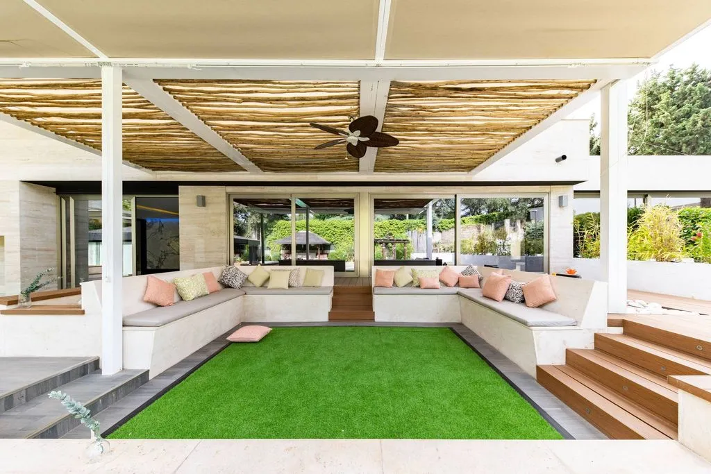 House 1000m² in Portugal, Lisbon. Priced at 6200000€ rent photo-4