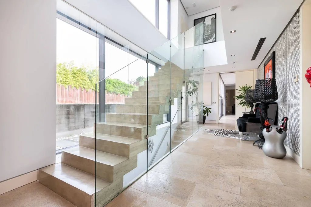 House 1000m² in Portugal, Lisbon. Priced at 10000000€ rent photo-6