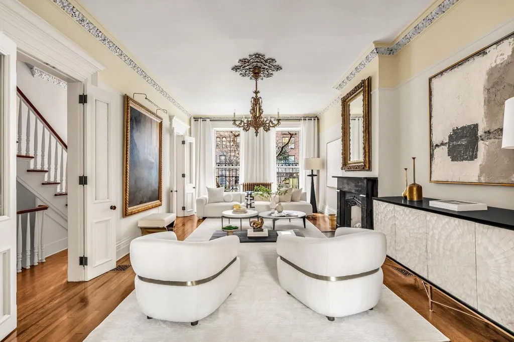Townhouse 402m² in USA, New York. Priced at 6265800€ rent photo-4