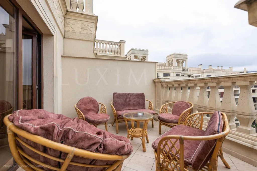 Flat 130m² in Bulgaria, Golden Sands. Priced at 345000€ rent photo-3