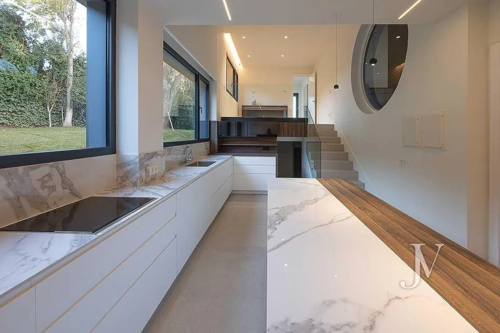 House 930m² in Portugal, Lisbon. Priced at 7250000€ rent photo-5