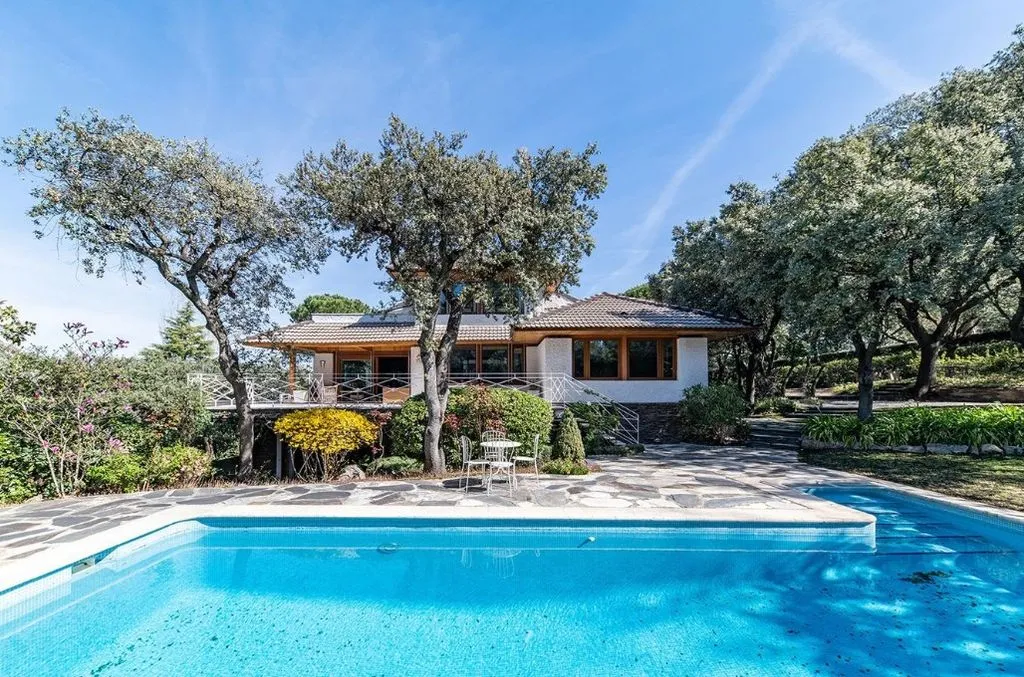 House 707m² in Portugal, Lisbon. Priced at 3195000€ rent photo-1