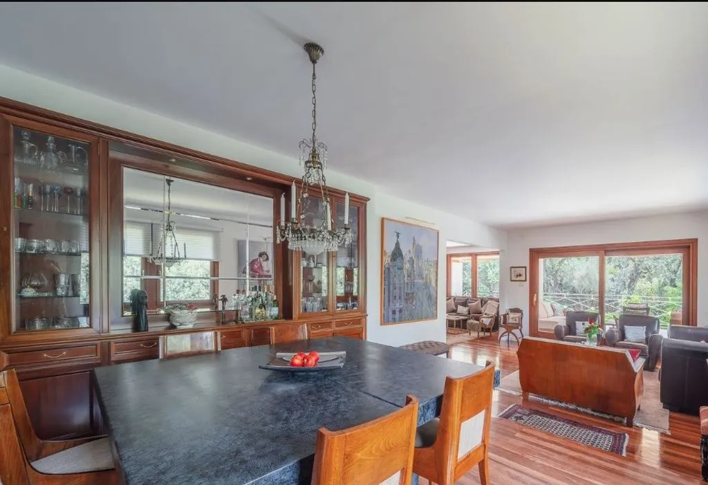 House 707m² in Portugal, Lisbon. Priced at 3195000€ rent photo-5