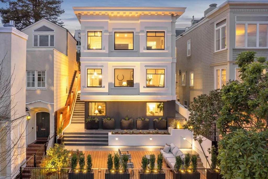 House 377m² in USA, San Francisco. Priced at 7770500€ rent photo-1