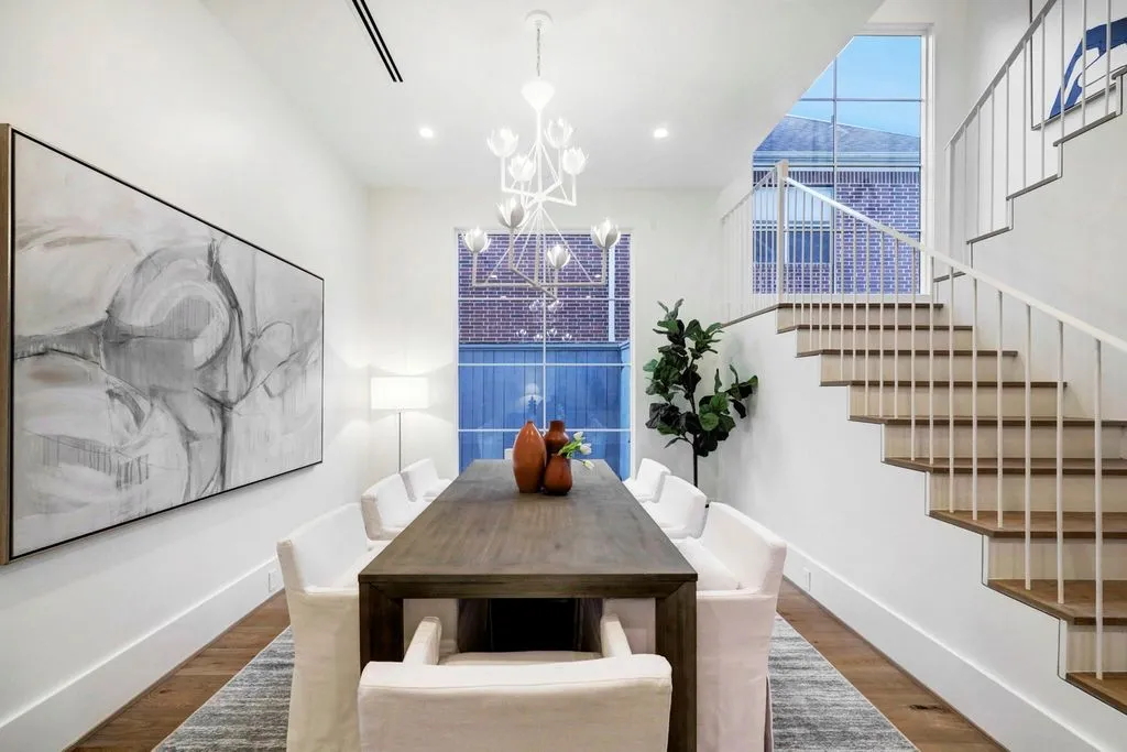 House 360m² in USA, Houston. Priced at 1966600€ rent photo-5