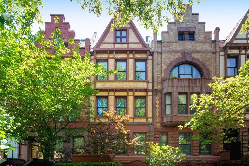 Townhouse 438m² in USA, New York. Priced at 2465100€ rent photo-2