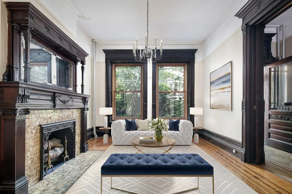 Townhouse 438m² in USA, New York. Priced at 2465100€ rent photo-3