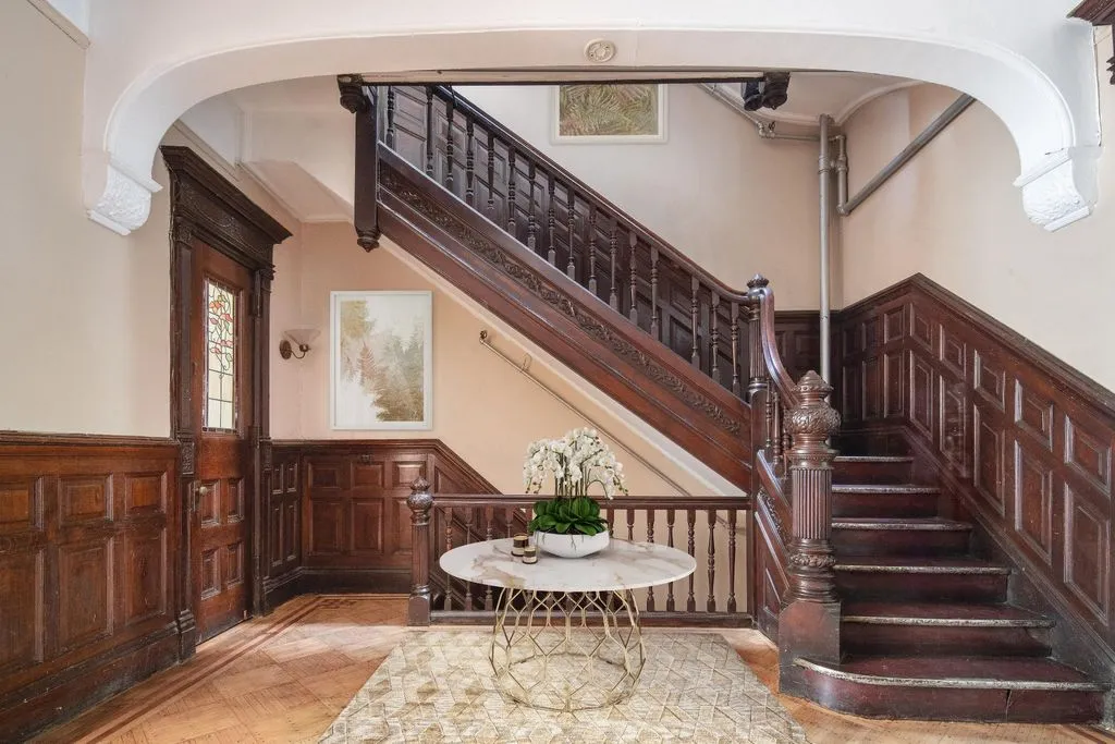 Townhouse 438m² in USA, New York. Priced at 2465100€ rent photo-5