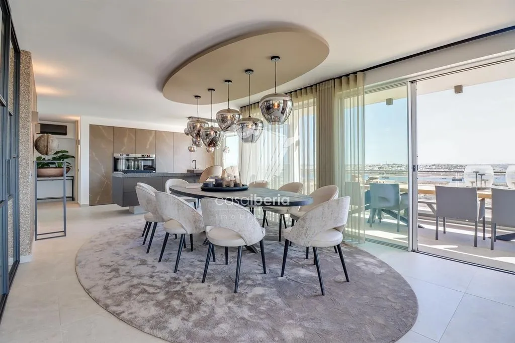 Flat 235m² in Portugal, Portiman. Priced at 2300000€ rent photo-1