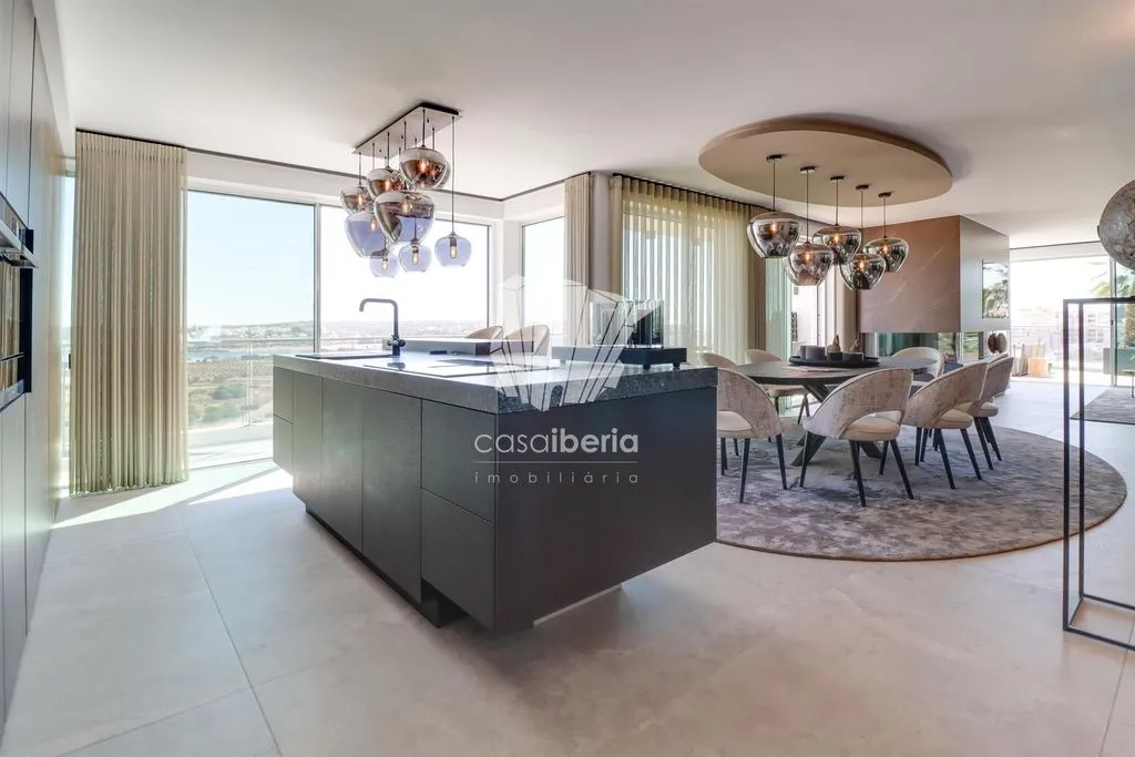 Flat 235m² in Portugal, Portiman. Priced at 2300000€ rent photo-2