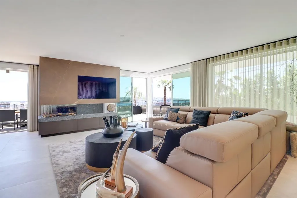 Flat 235m² in Portugal, Portiman. Priced at 2300000€ rent photo-6