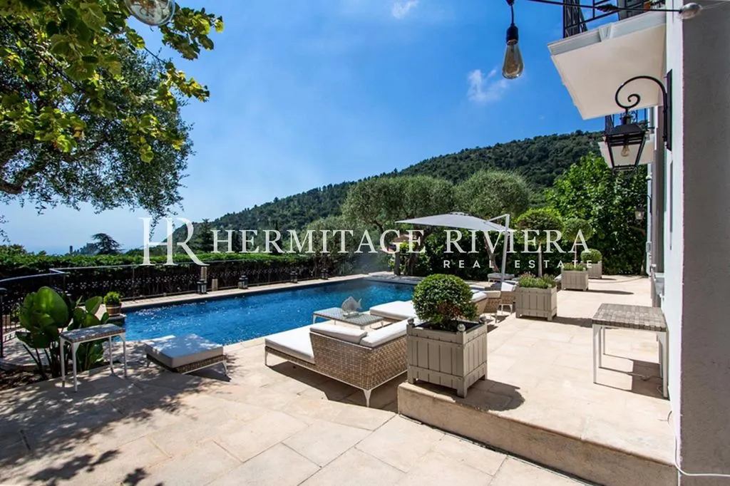 Villa 280m² in France, Ez. Priced at 3990000€ rent photo-1