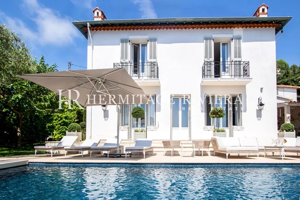 Villa 280m² in France, Ez. Priced at 3990000€ rent photo-2