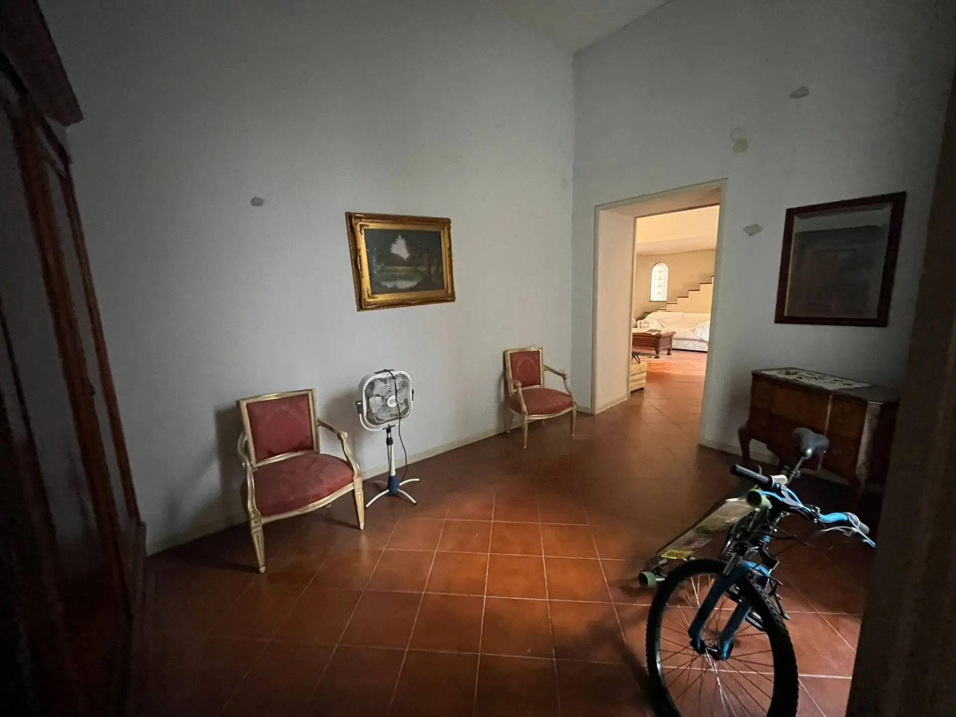 Flat 170m² in Italy, Naples. Priced at 253426£ rent photo-14