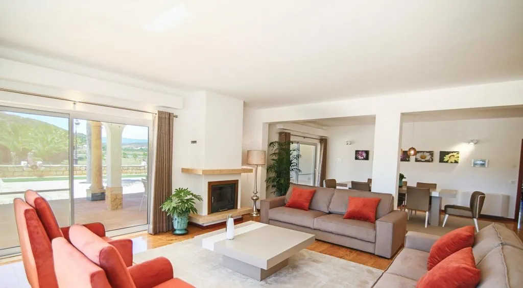 Villa 335m² in France, Rockebrune-Kap-Marten. Priced at 4500000€ rent photo-4