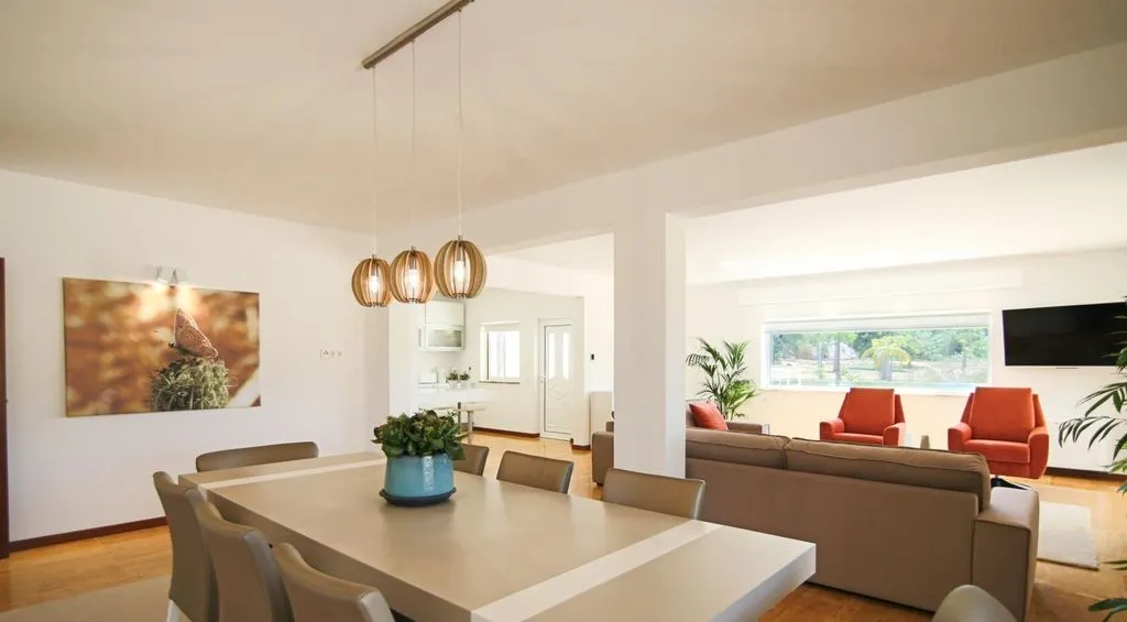 Villa 335m² in France, Rockebrune-Kap-Marten. Priced at 4500000€ rent photo-5
