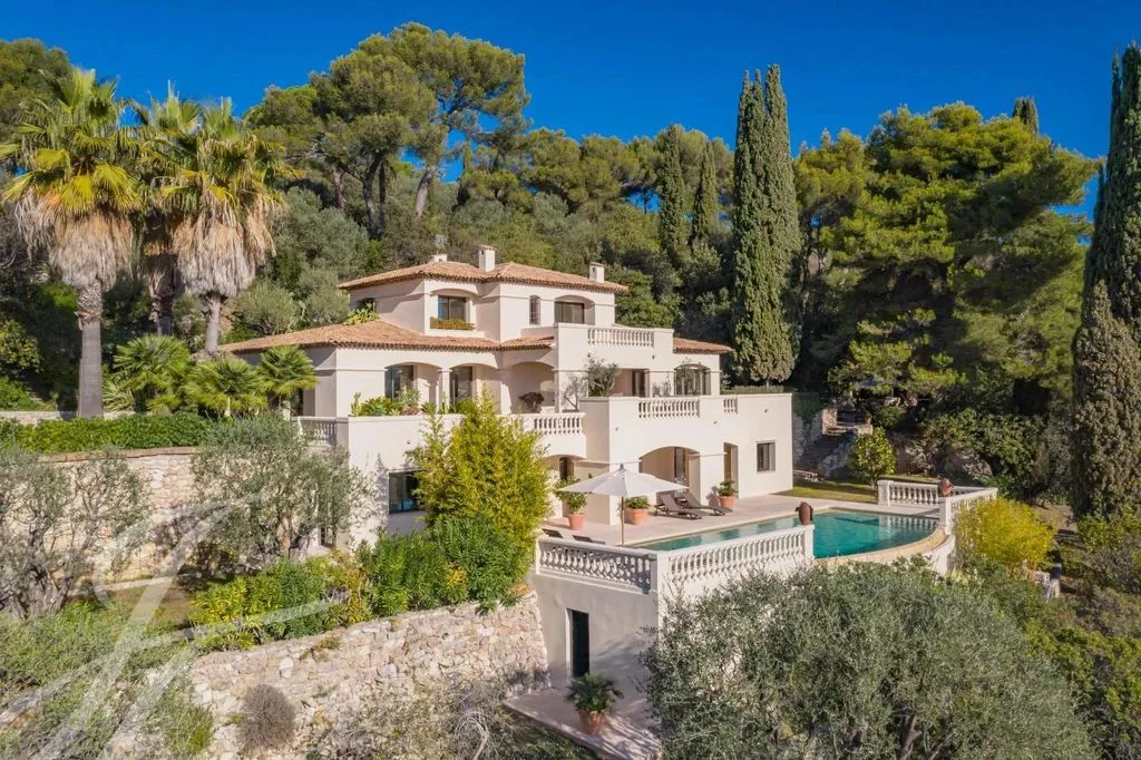 Villa 311m² in France, Nice. Priced at 3400000€ rent photo-1