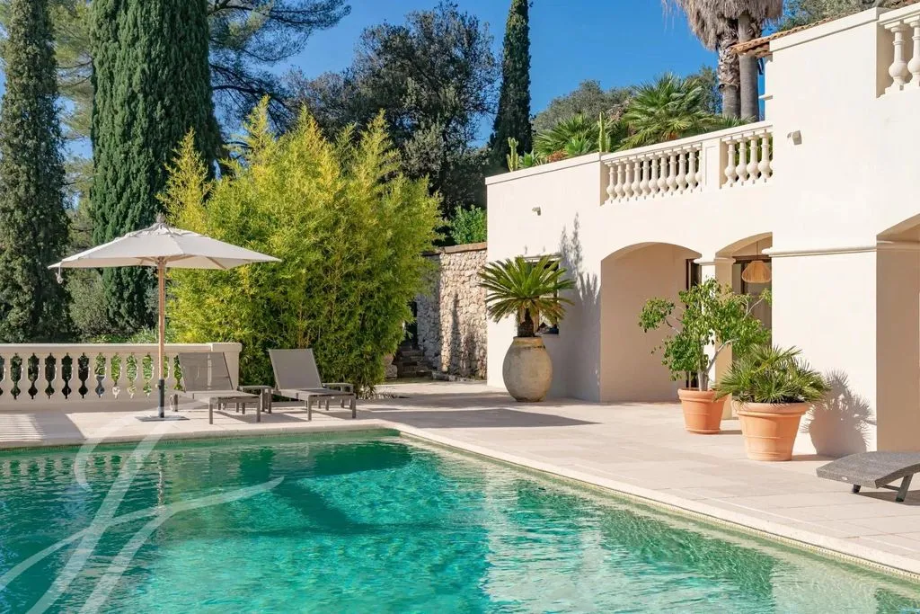 Villa 311m² in France, Nice. Priced at 3400000€ rent photo-3