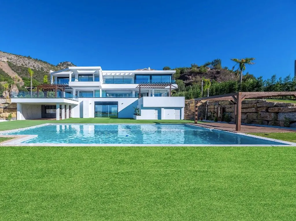 Villa 1174m² in Portugal, Oeirash. Priced at 5200000€ rent photo-3