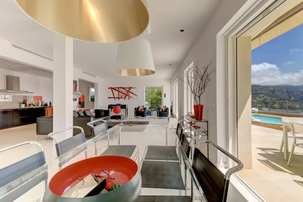 Villa 200m² in France, Nice. Priced at 3950000€ rent photo-5