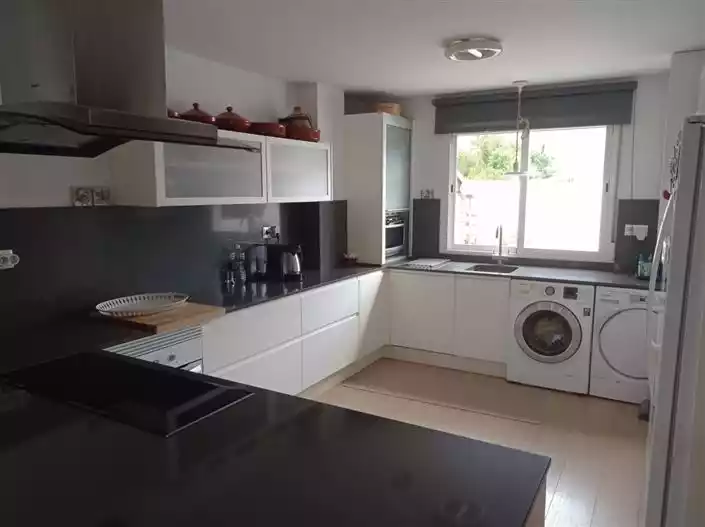 House 108m² in Spain, Gandia. Priced at 359000€ rent photo-11