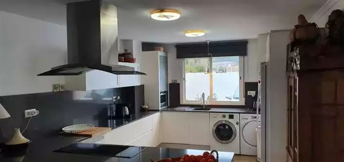 House 108m² in Spain, Gandia. Priced at 359000€ rent photo-55