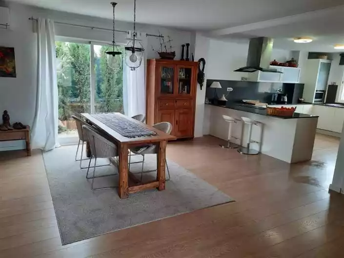 House 108m² in Spain, Gandia. Priced at 359000€ rent photo-8