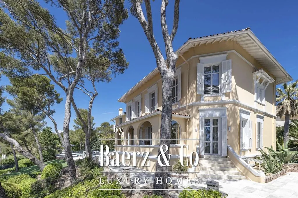 Villa 352m² in Italy, Vallebona. Priced at 5950000€ rent photo-3