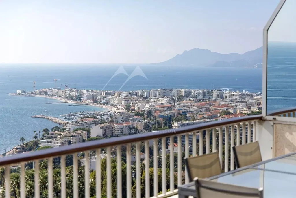 Flat 145m² in Italy, Montescudaio. Priced at 2690000€ rent photo-3