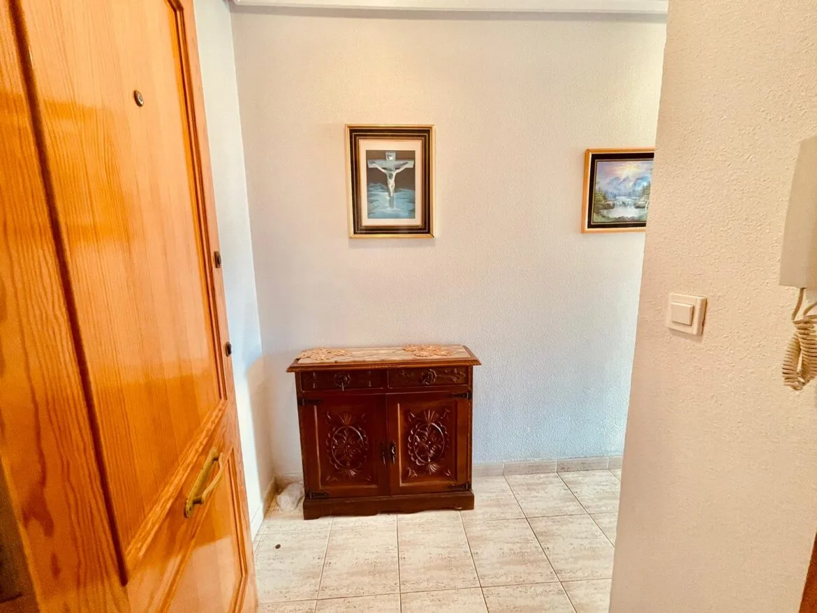 Flat 70m² in Spain, Torrevieja. Priced at 77308£ rent photo-5