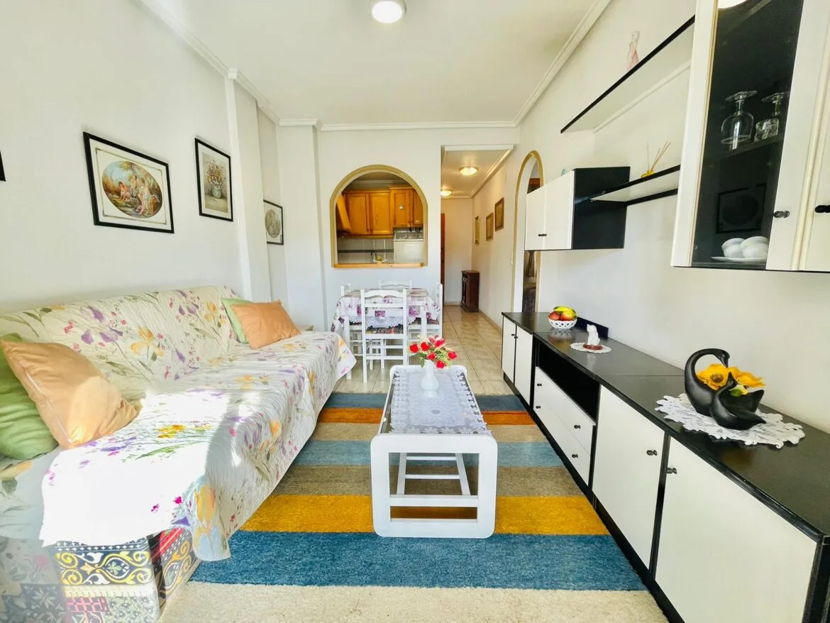 Flat 70m² in Spain, Torrevieja. Priced at 77308£ rent photo-9