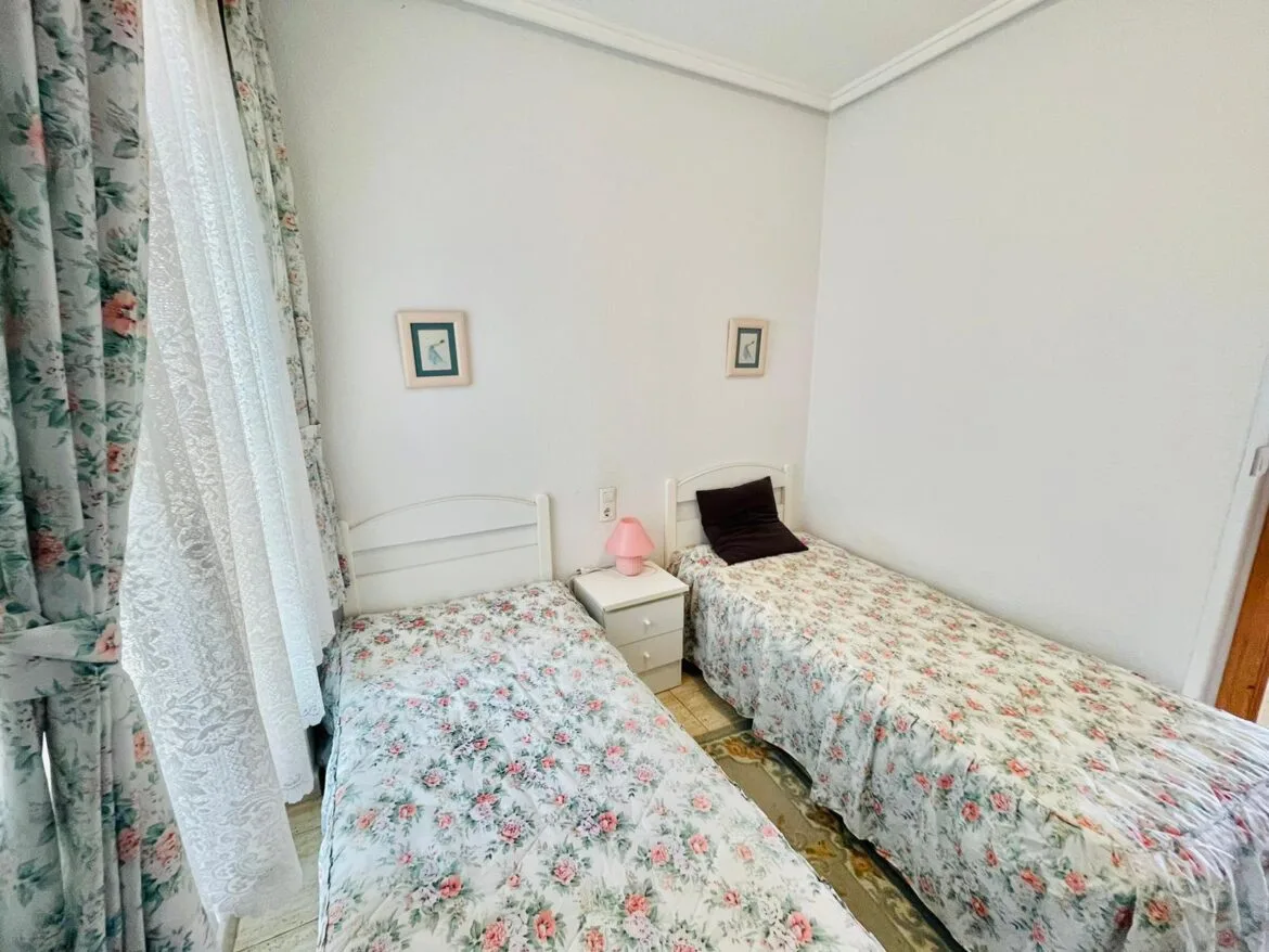 Flat 70m² in Spain, Torrevieja. Priced at 77308£ rent photo-17