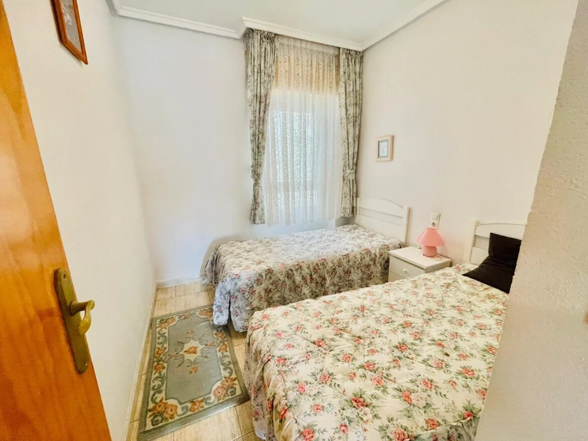 Flat 70m² in Spain, Torrevieja. Priced at 77308£ rent photo-18