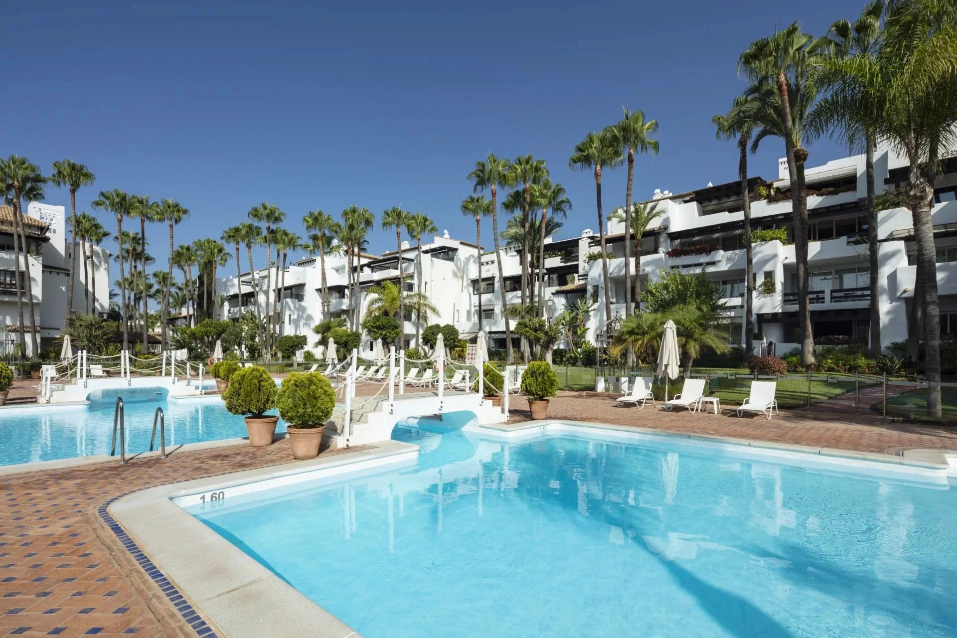 Flat 137m² in Portugal, Oeirash. Priced at 3865825£ rent photo-4