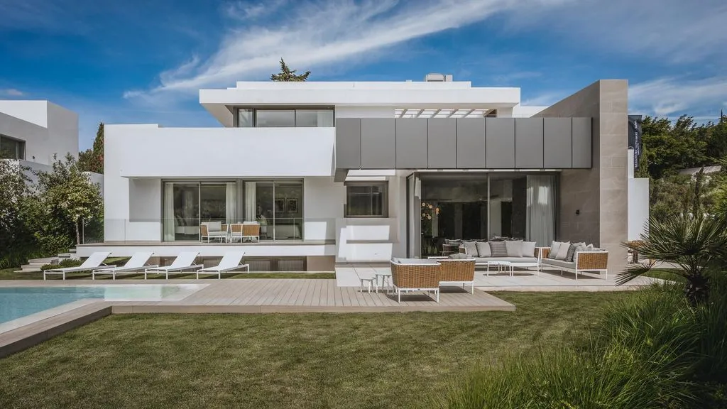 Villa 845m² in USA, Southbury. Priced at 2595000€ rent photo-2