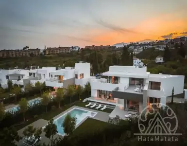 Buy in Spain for 2595000€