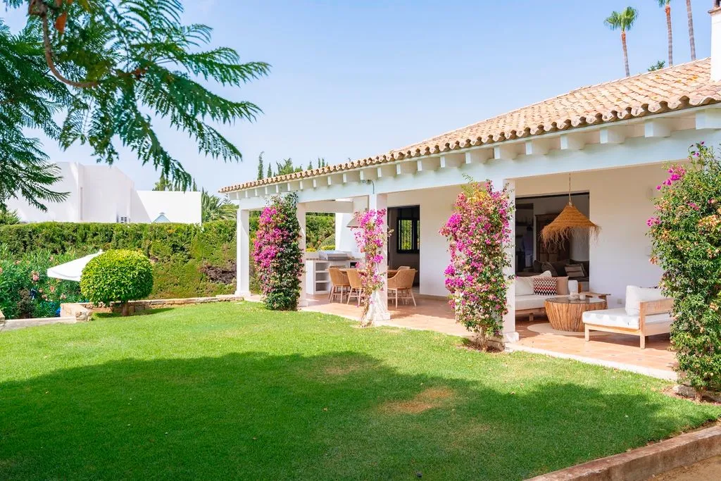 Villa 295m² in Portugal, Oeirash. Priced at 1795000€ rent photo-4