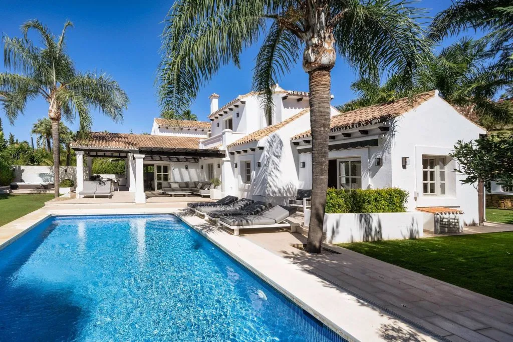 Villa 506m² in Portugal, Oeirash. Priced at 3500000€ rent photo-1