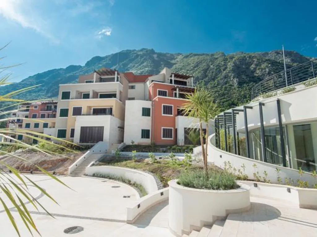 Flat 71m² in Montenegro, Kotor. Priced at 240500€ rent photo-2