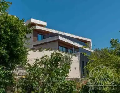 Buy in Montenegro for 1800000€