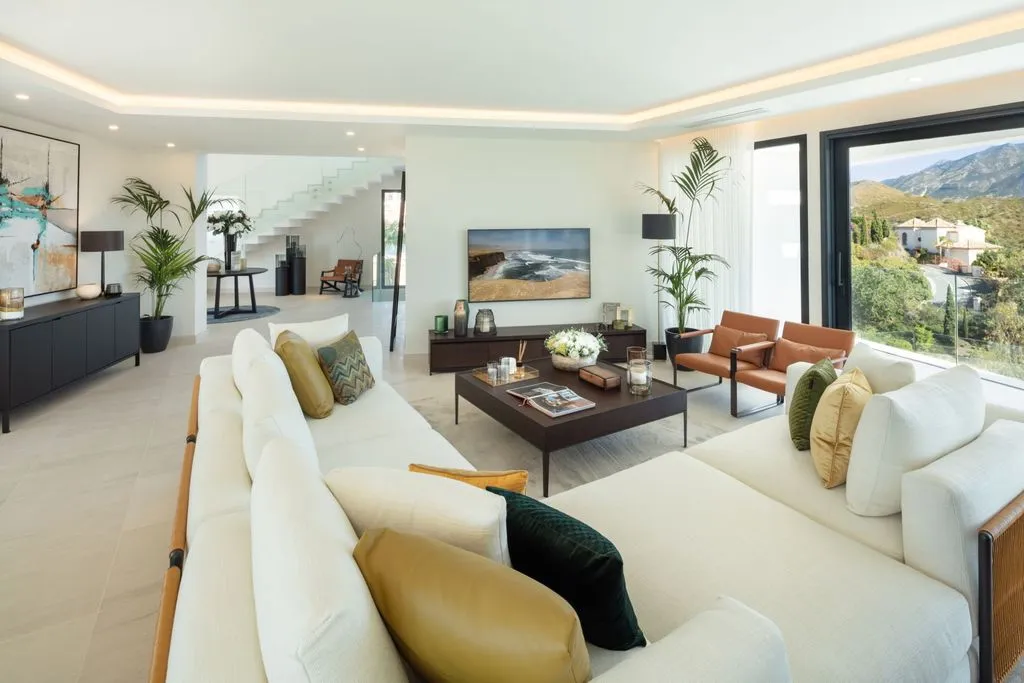 Villa 610m² in Portugal, Oeirash. Priced at 5500000€ rent photo-5